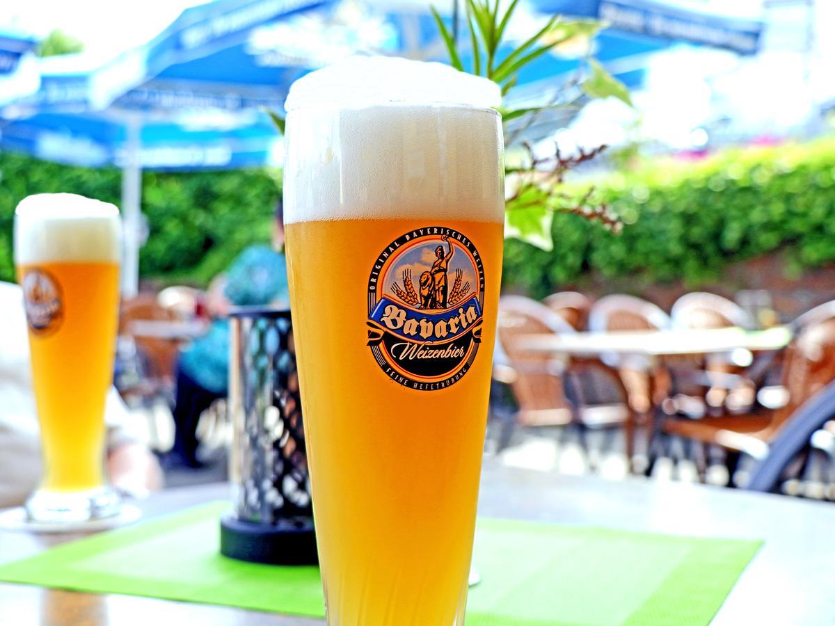 ホテル Restaurant Gruener Baum Leidersbach エクステリア 写真